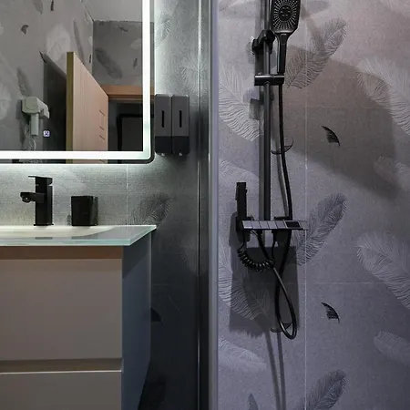 Grey Star 4*