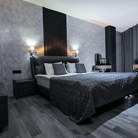 Grey Star Hotel